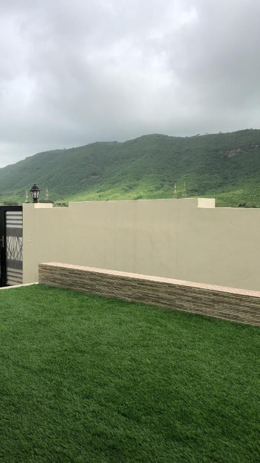 Taqah Hills; طاقة هيلز Villa *